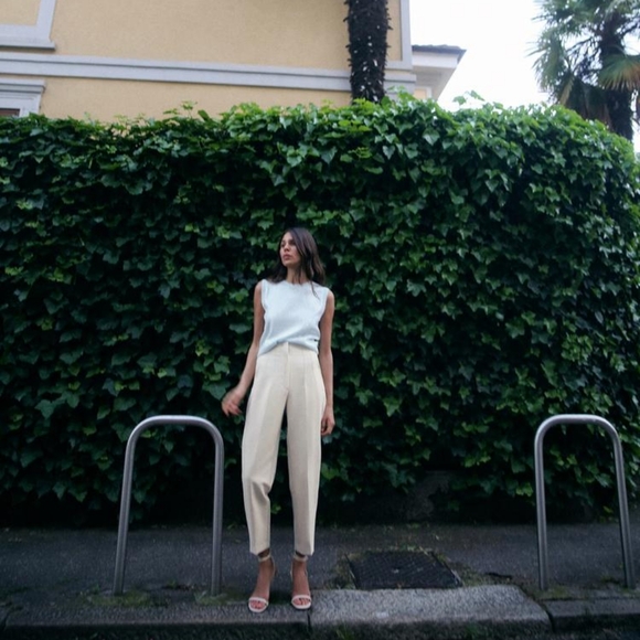 Zara high waisted paint - Picture 2 of 4